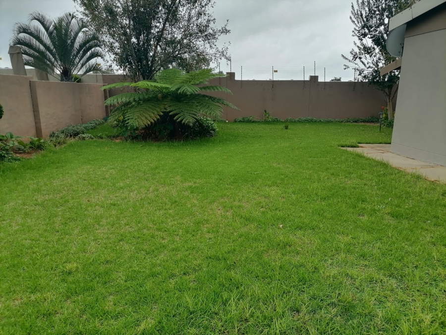 3 Bedroom Property for Sale in Geelhoutpark North West